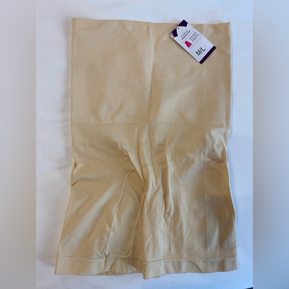 Shapermint HIGH-WAISTED
SHAPER SHORT